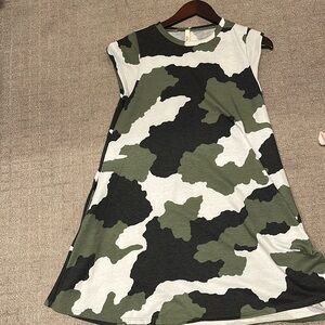 Elana Anthropologie Camouflage T-shirt Dress